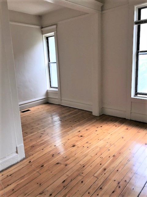 Image of  838 W Cornelia #1