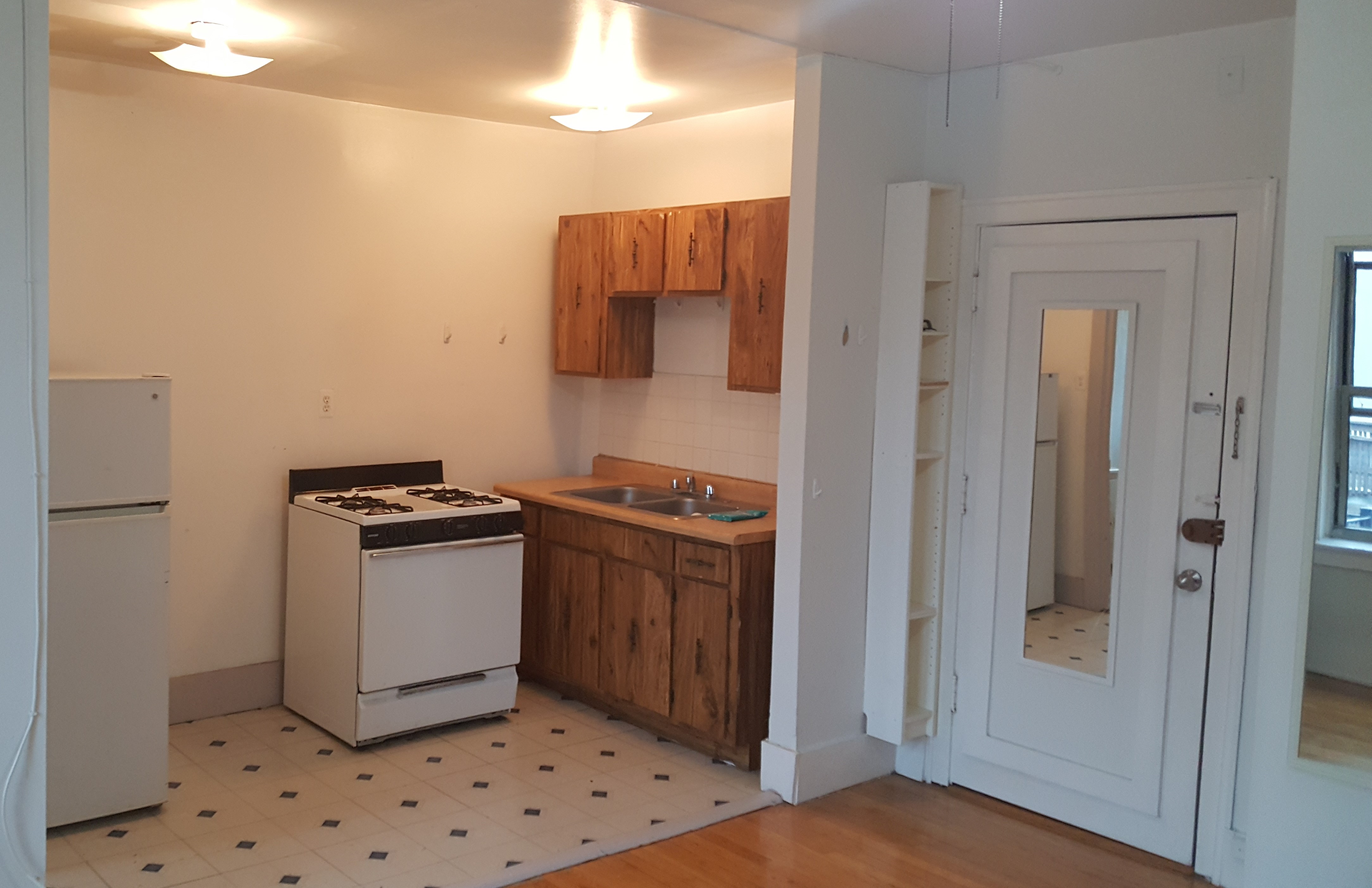 Image of  1100 W Roscoe #39