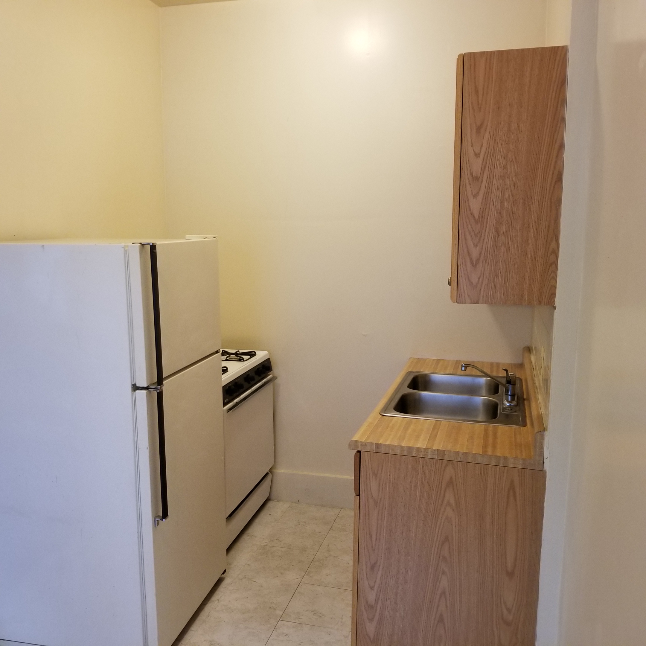 Image of  1100 W Roscoe #2