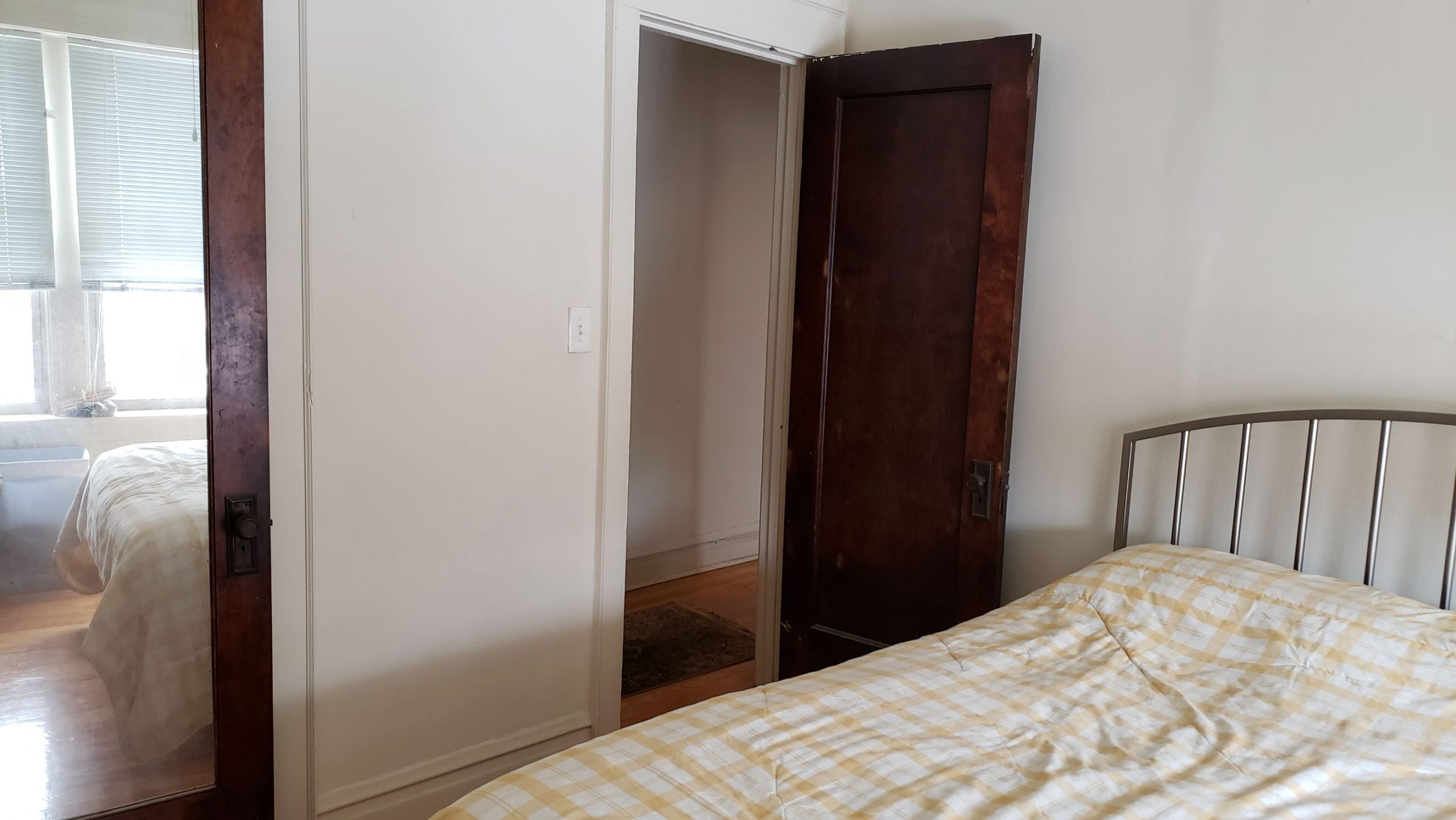 Image of  1203 W Waveland #2
