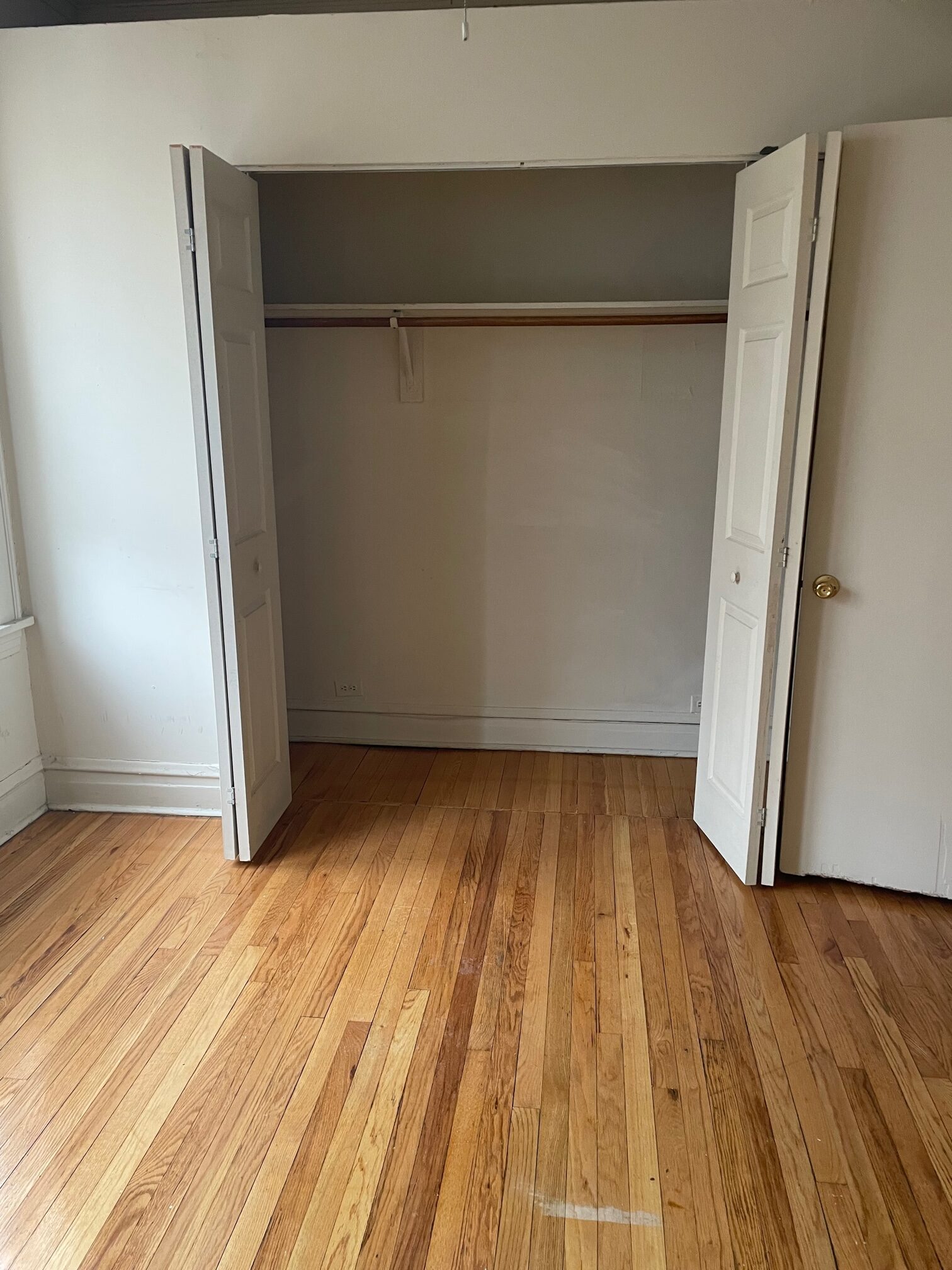 Image of  1205 W Waveland #2
