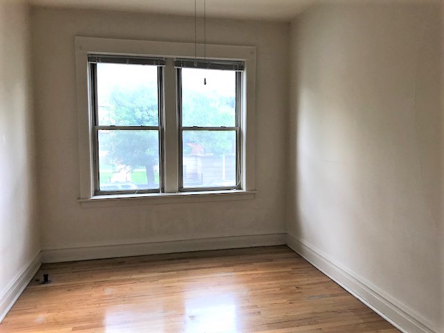 Image of  1207 W Waveland #3