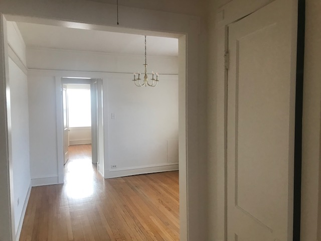Image of  1541 W Cornelia #2