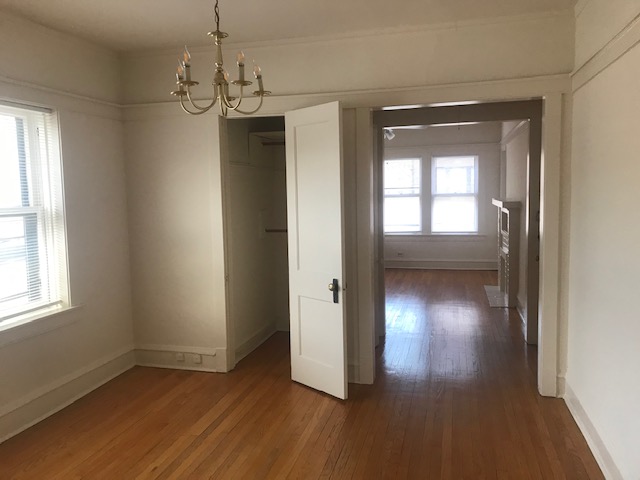 Image of  1541 W Cornelia #2