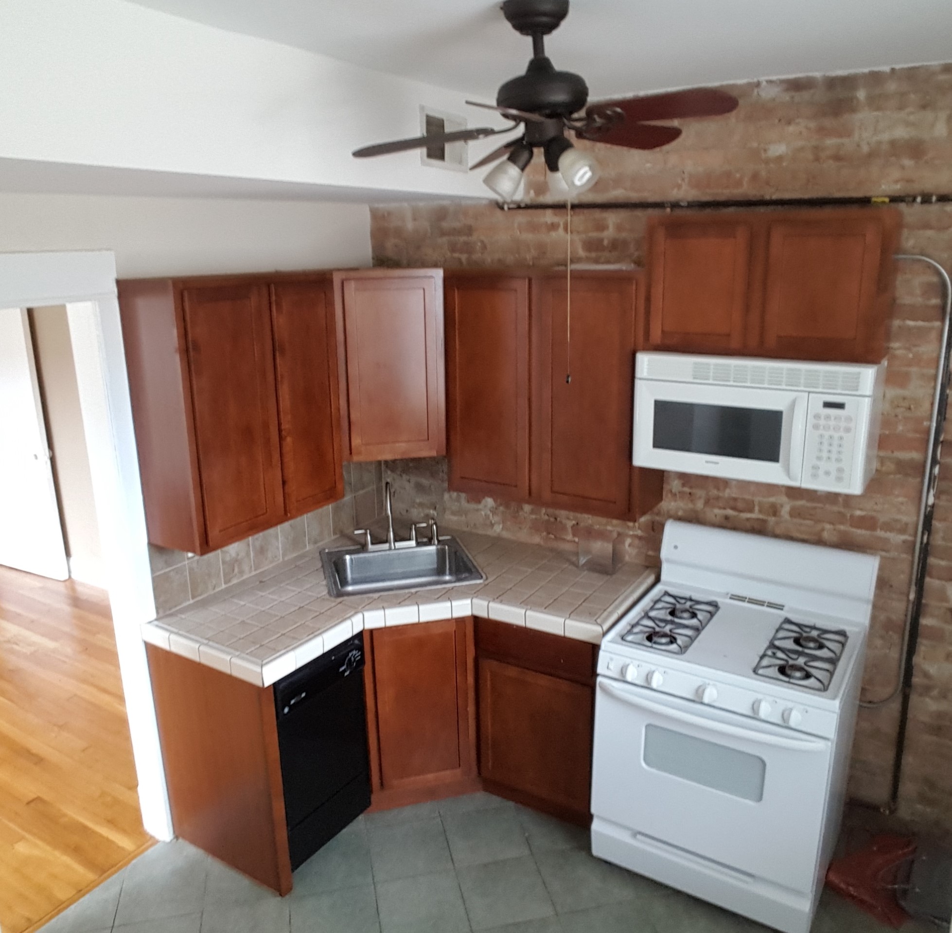 Image of  1304 W Albion #2