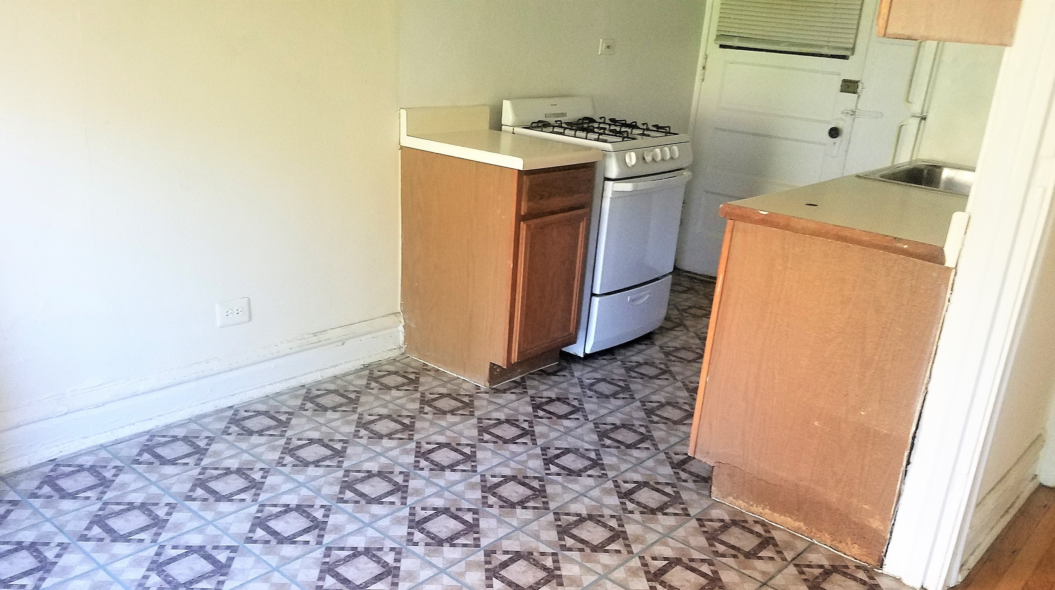 Image of  6810 N Lakewood #1C