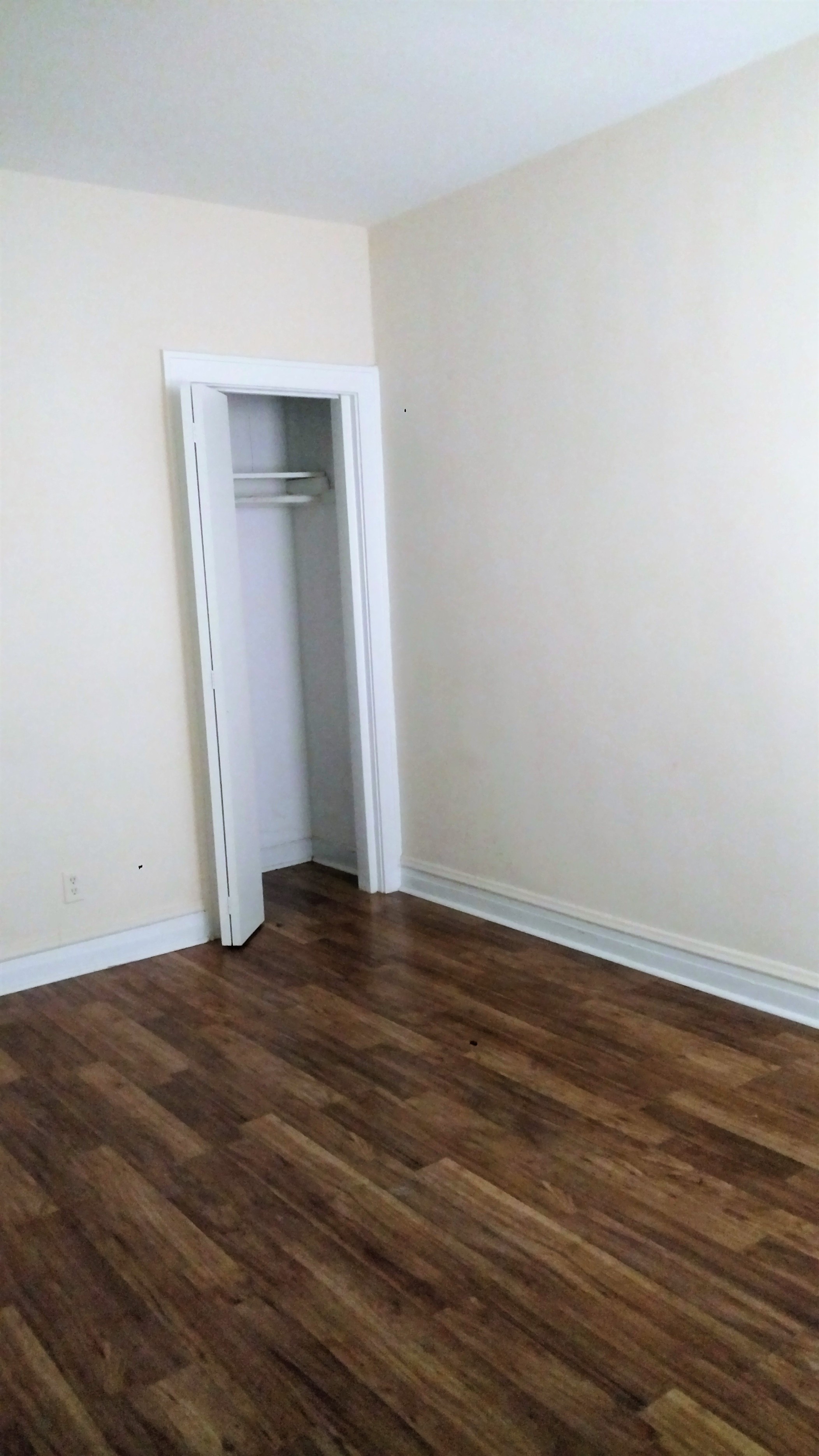 Image of  6916 N. Lakewood #301