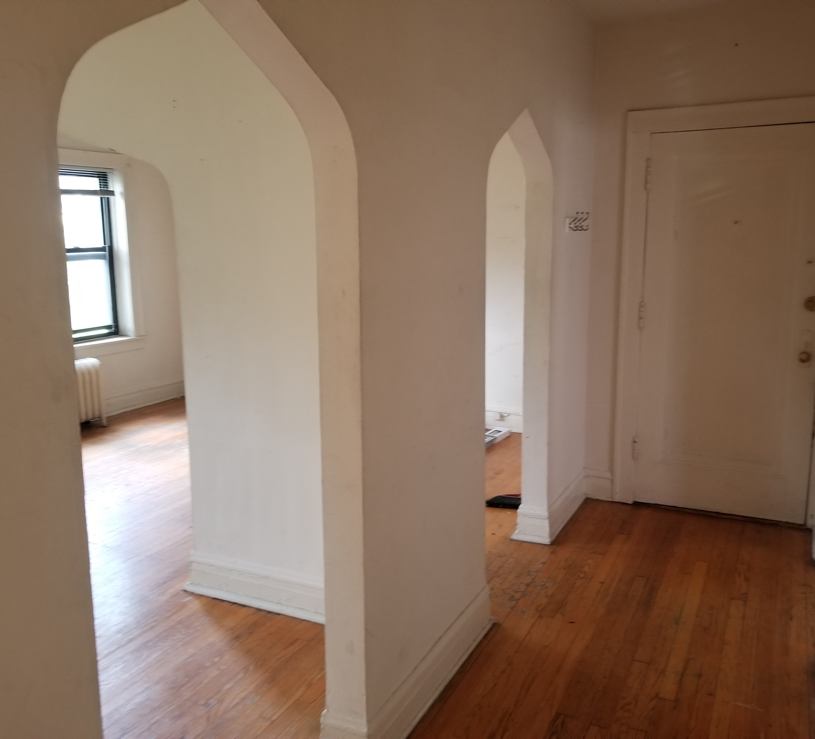 Image of  2039 W Wellington #1