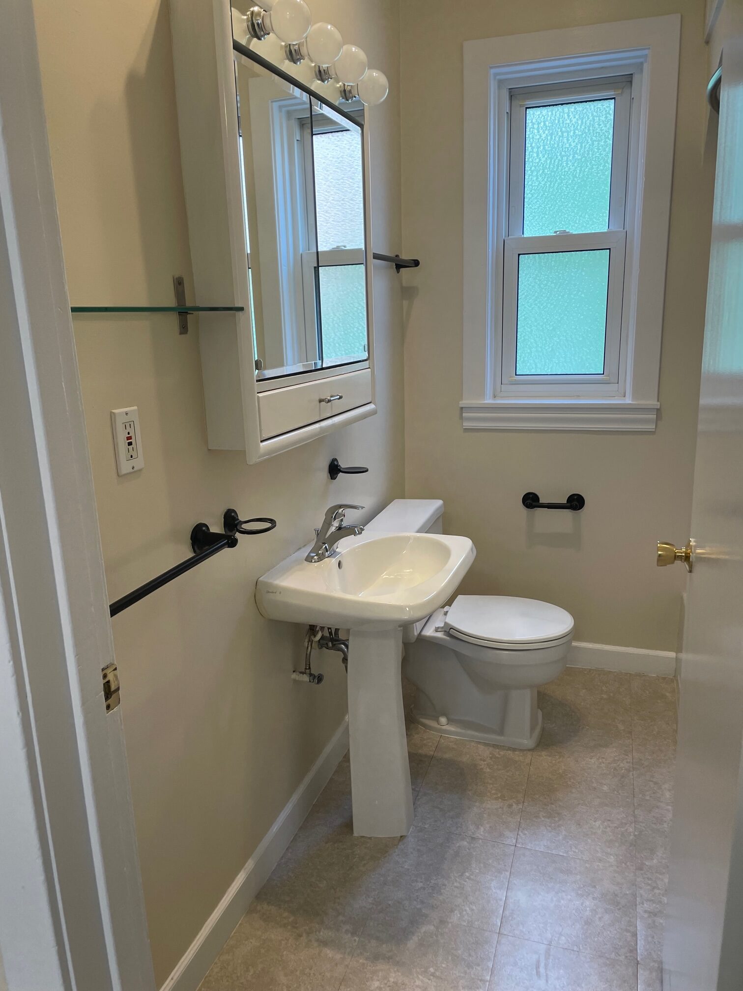 Image of  2432 N Clybourn #2F
