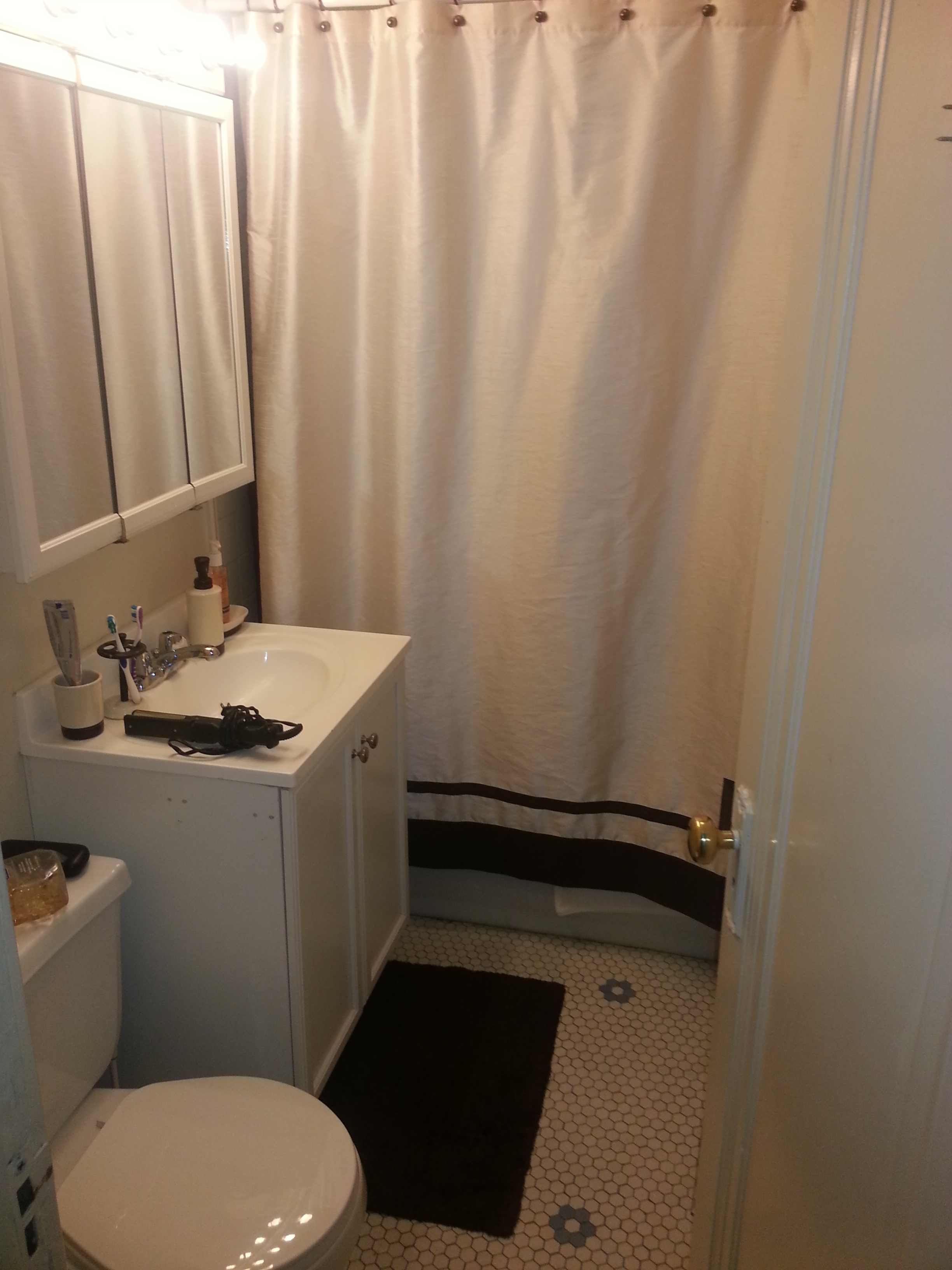 Image of  2958 N Seeley #2