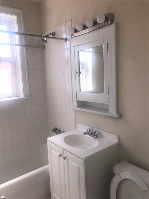 Image of  4911 N Glenwood #1B