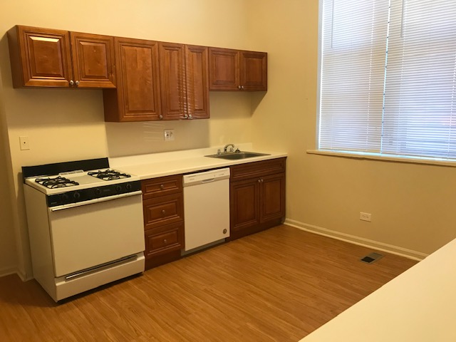 Image of  652 N Noble #1F