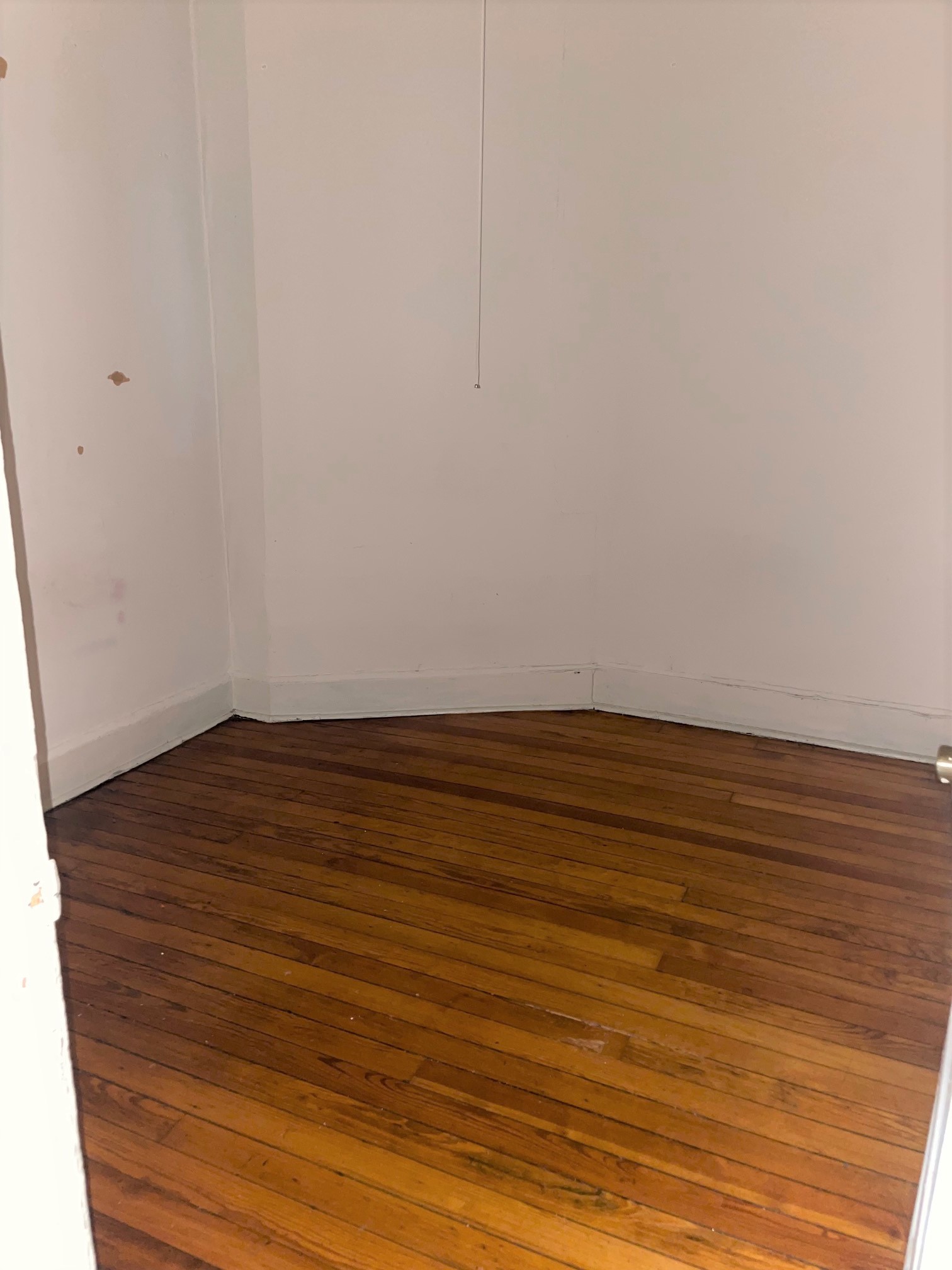 Image of  652 N Noble #2R