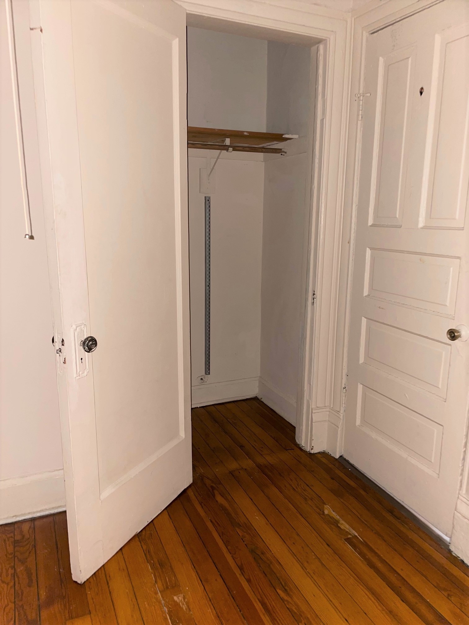 Image of  652 N Noble #2R