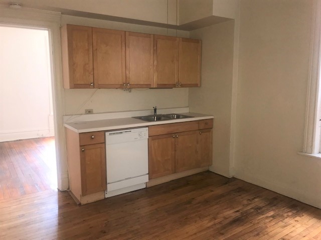 Image of  652 N Noble #3R