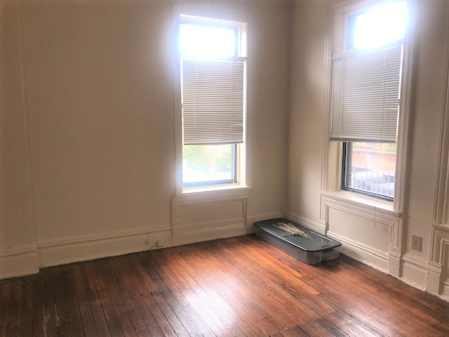 Image of  652 N Noble #3R