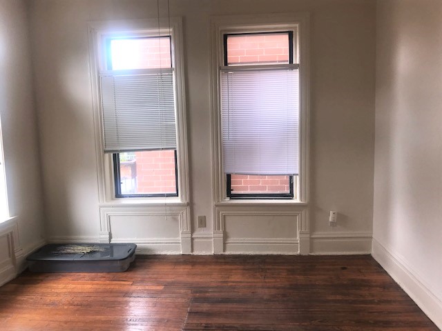 Image of  652 N Noble #3R