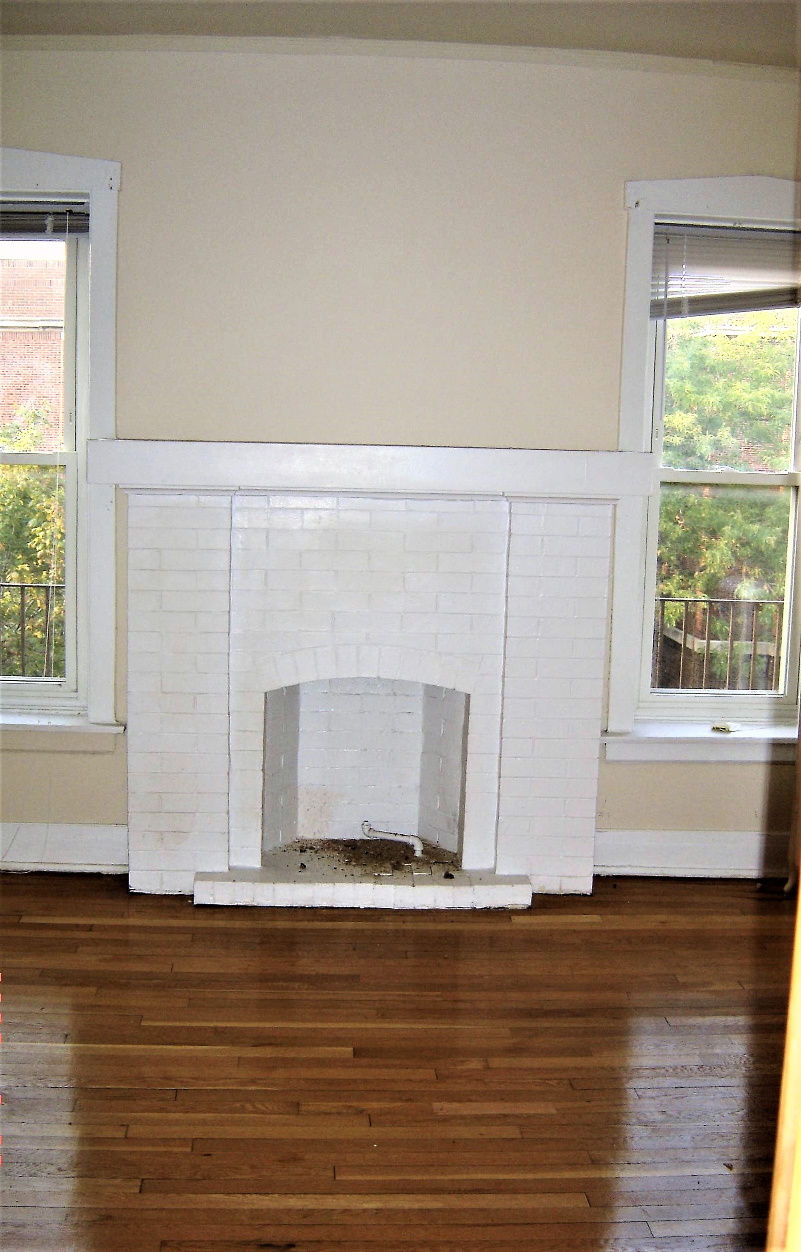 Image of  6536 N Lakewood #9
