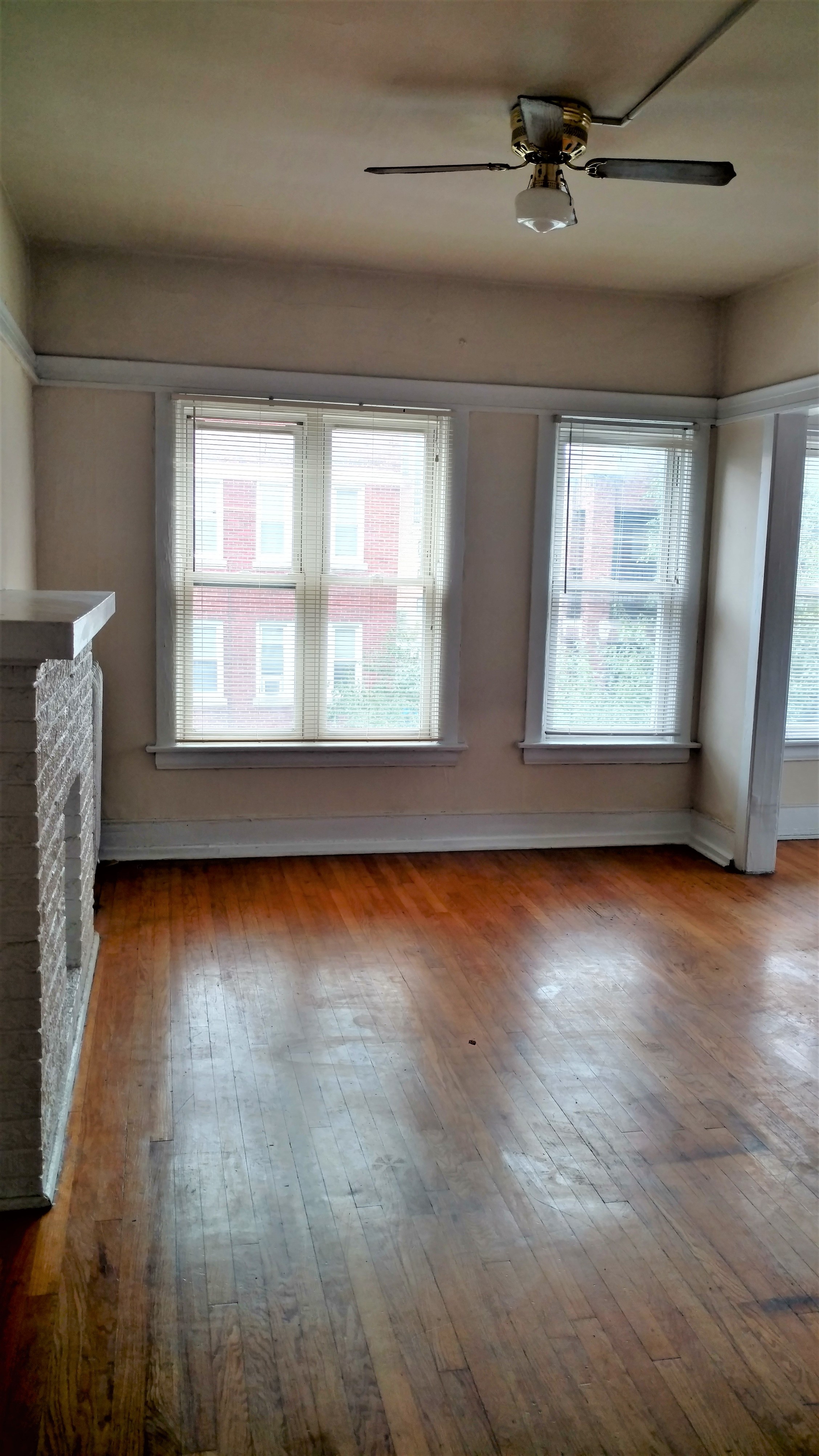 Image of  6568 N Lakewood #3