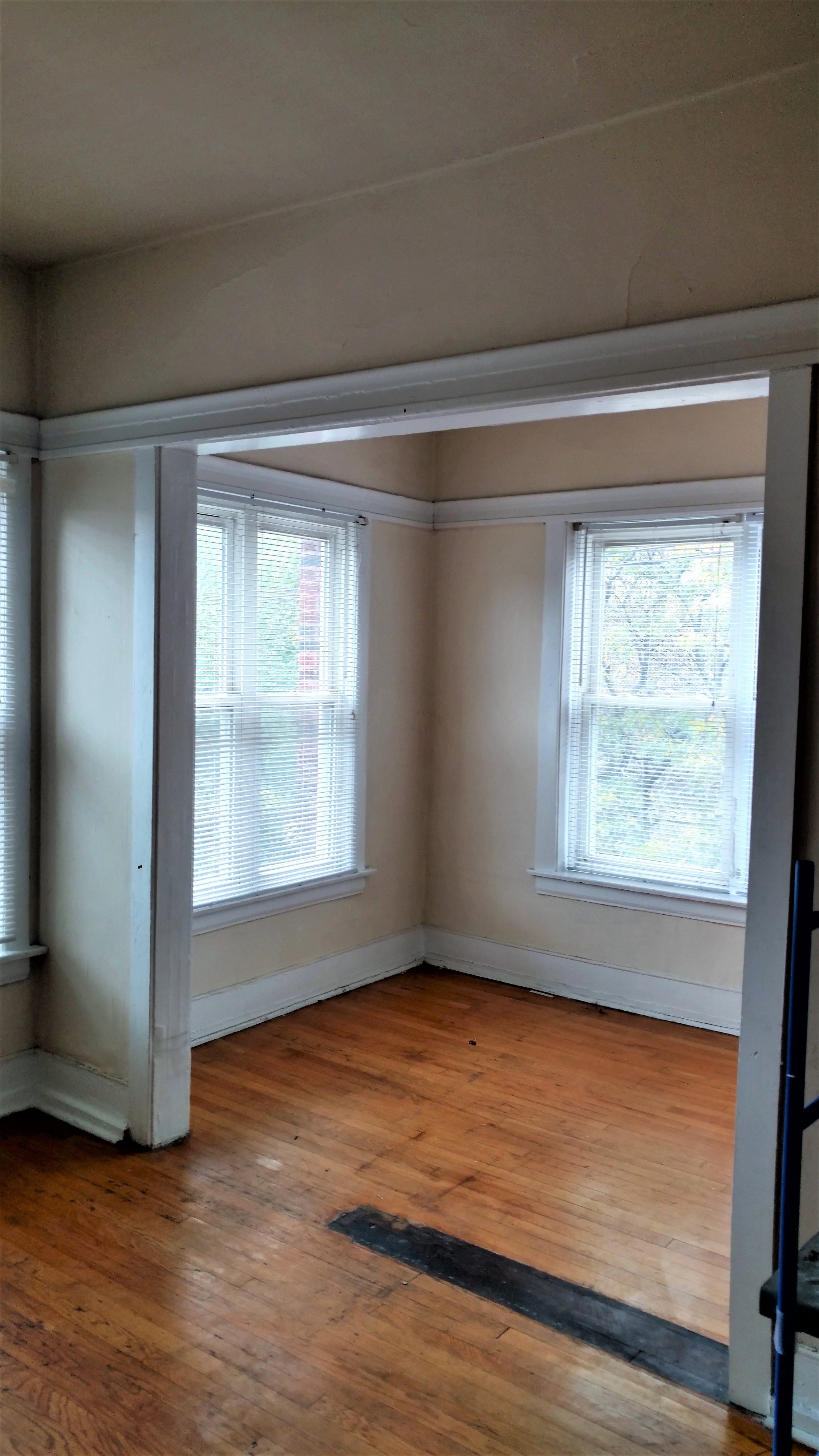 Image of  6568 N Lakewood #3