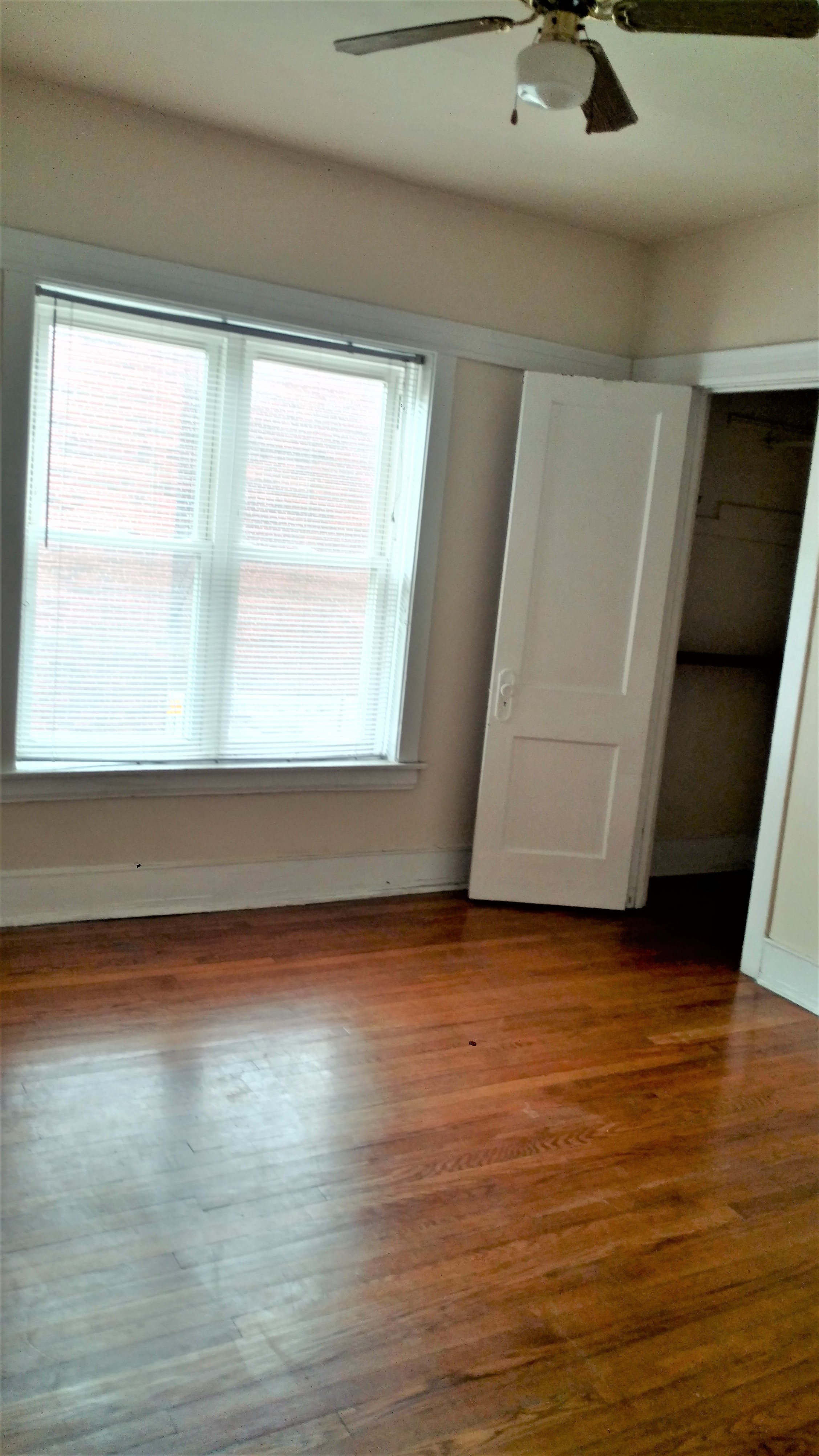 Image of  6568 N Lakewood #3