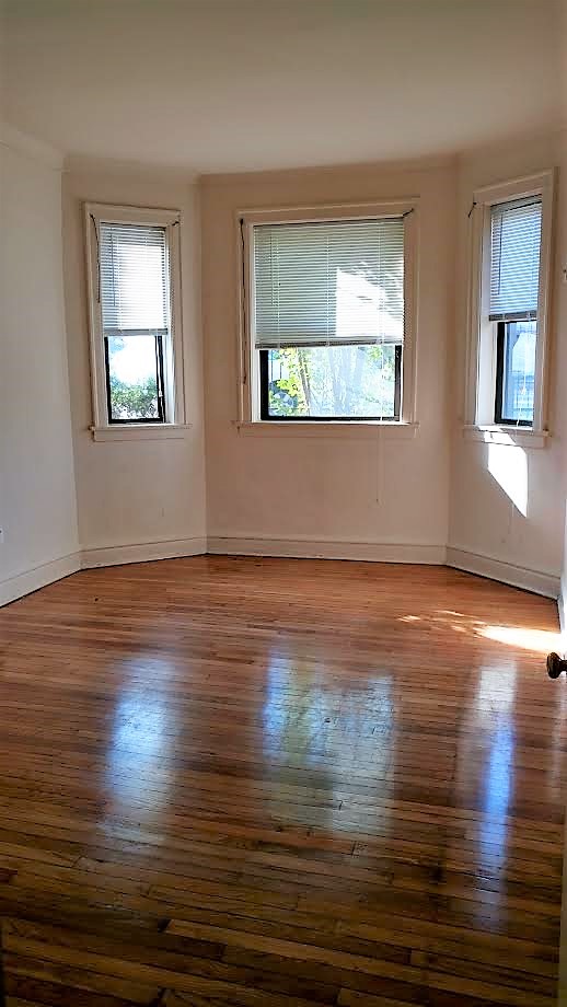 Image of  6655 N Ashland GDN