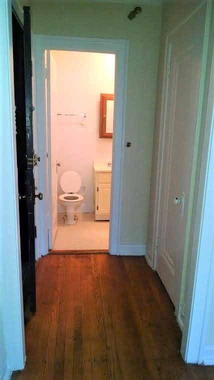 Image of  6810 N Lakewood #2D