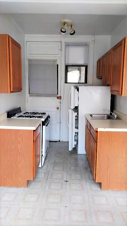 Image of  6812 N Lakewood #3B
