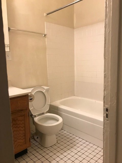 Image of  836 W Cornelia #1