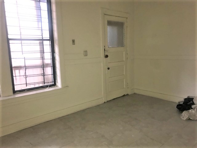 Image of  836 W Cornelia #2