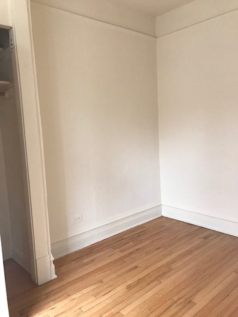 Image of  840 W Cornelia #2