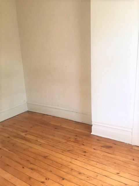 Image of  842 W Cornelia #2