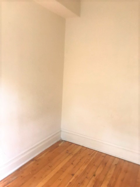 Image of  842 W Cornelia #2
