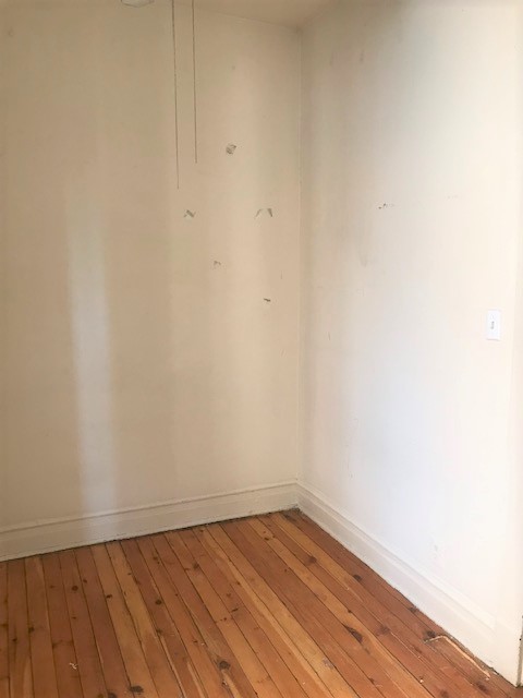 Image of  842 W Cornelia #2