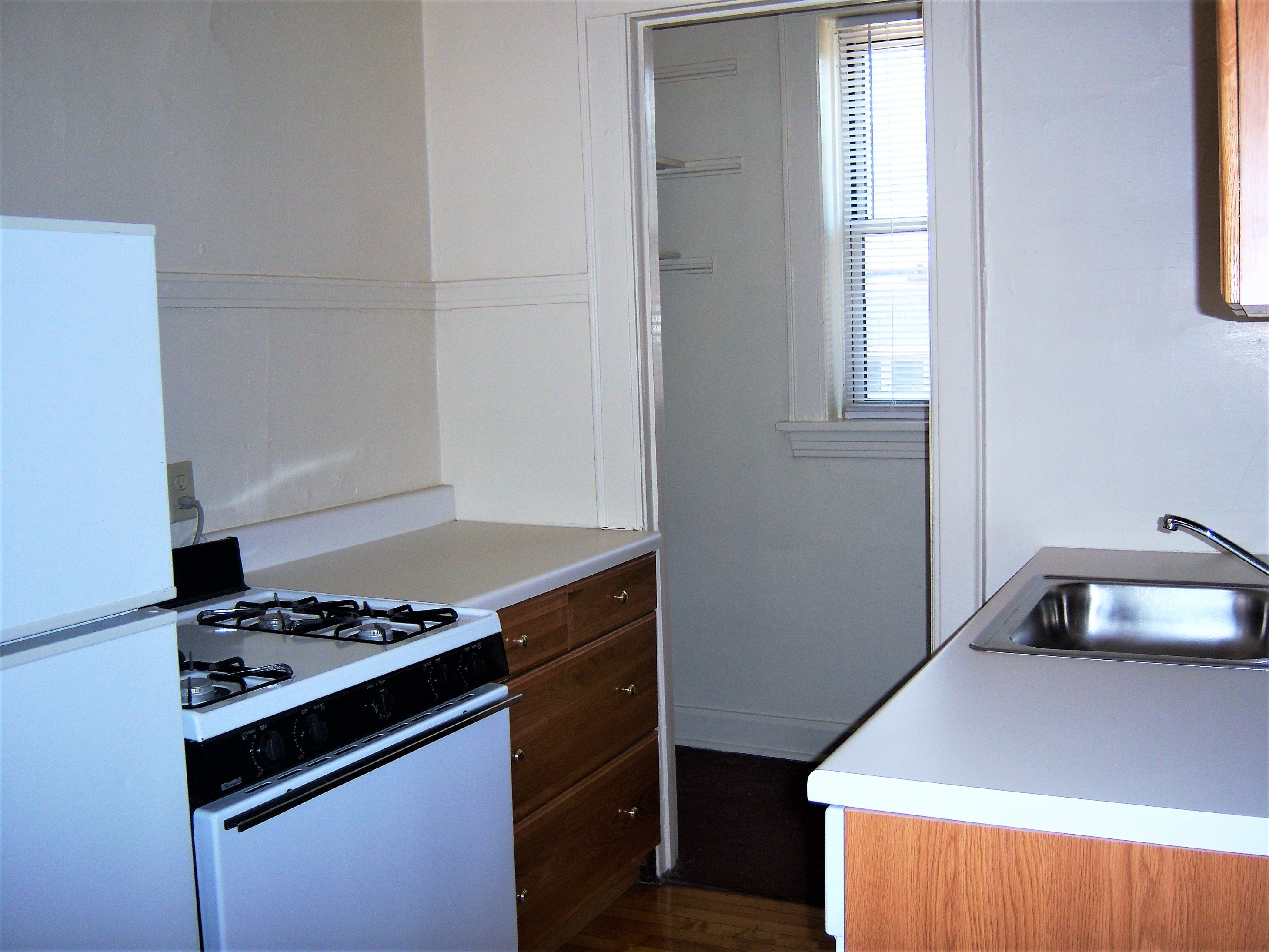 Image of  1209 W Waveland #3