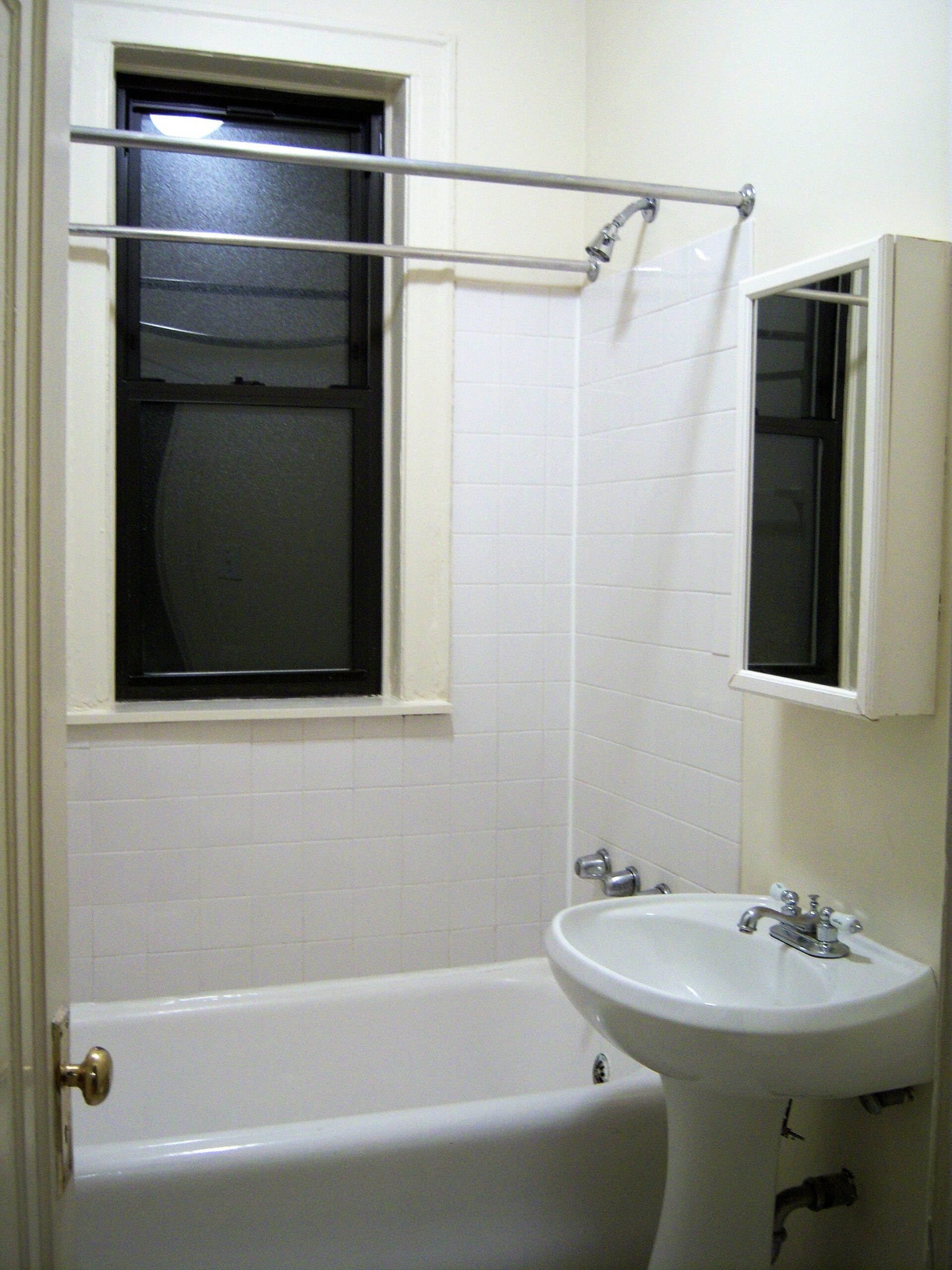 Image of  6653 N Ashland #3