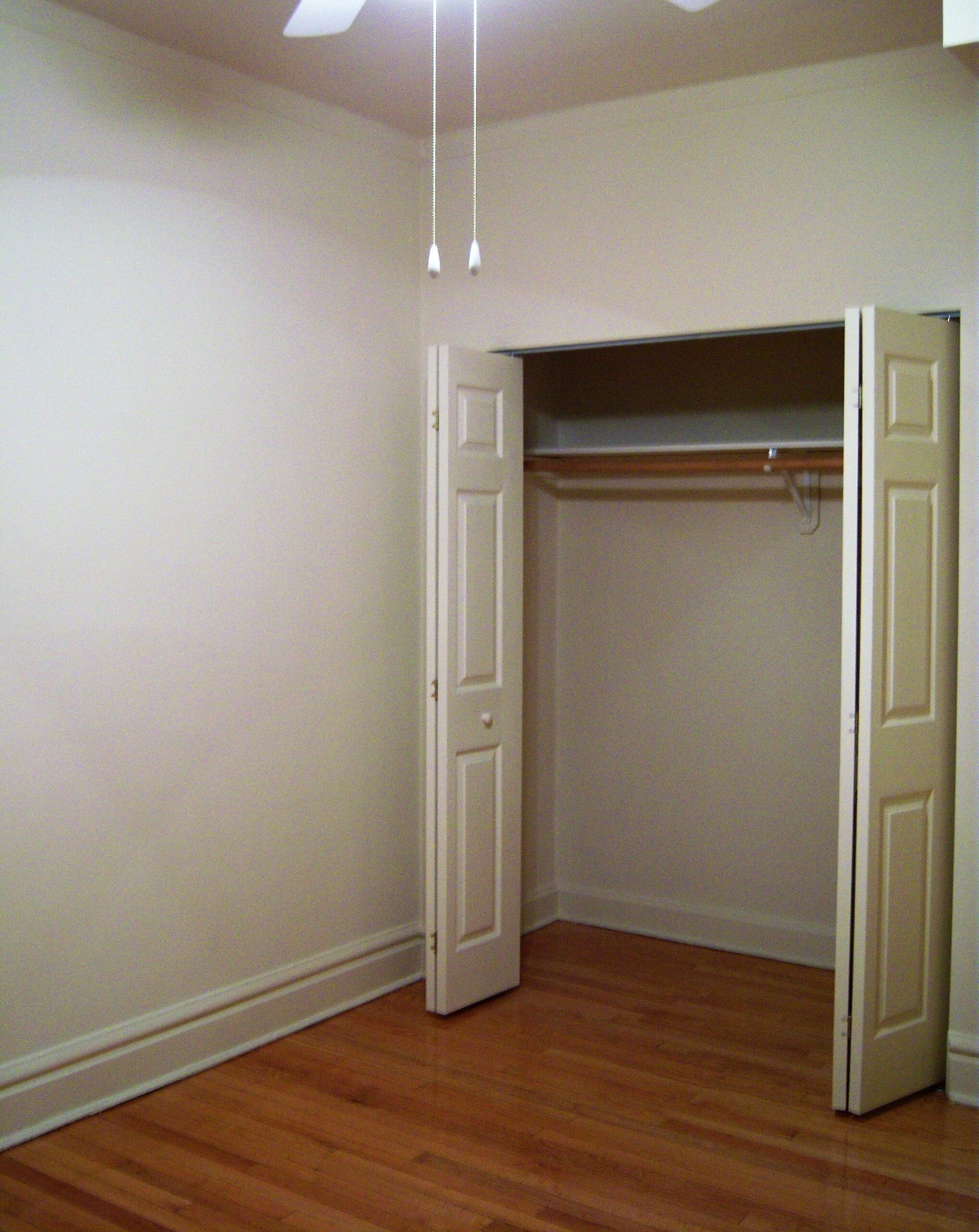 Image of  6653 N Ashland #3