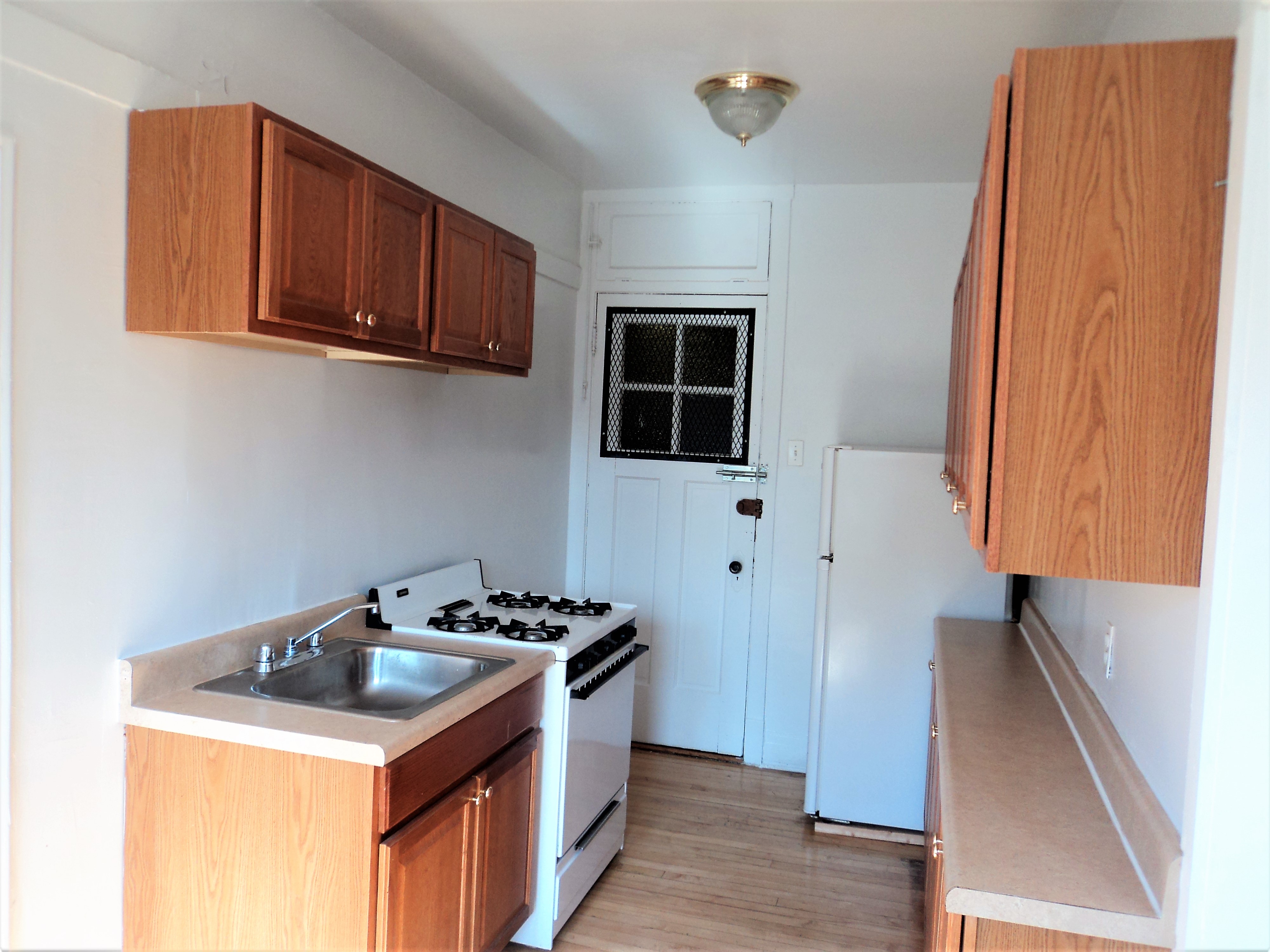 Image of  6528 N Lakewood #4