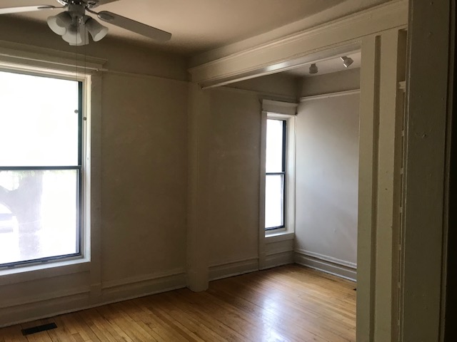 Image of  836 W Cornelia #1