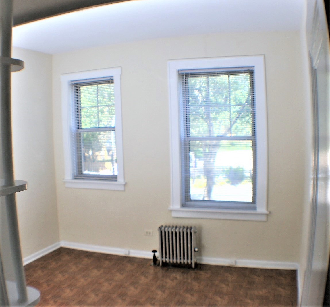 Image of  1037 W North Shore #2N