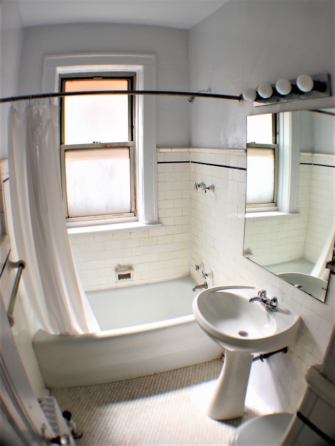 Image of  1037 W North Shore #2N