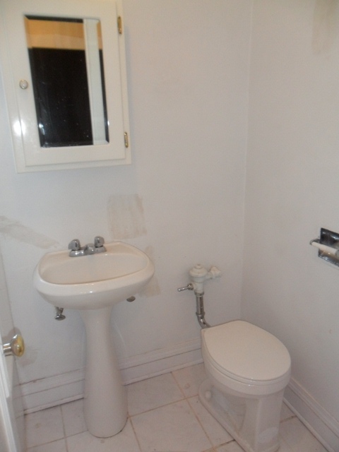 Image of  6534 N Lakewood #3