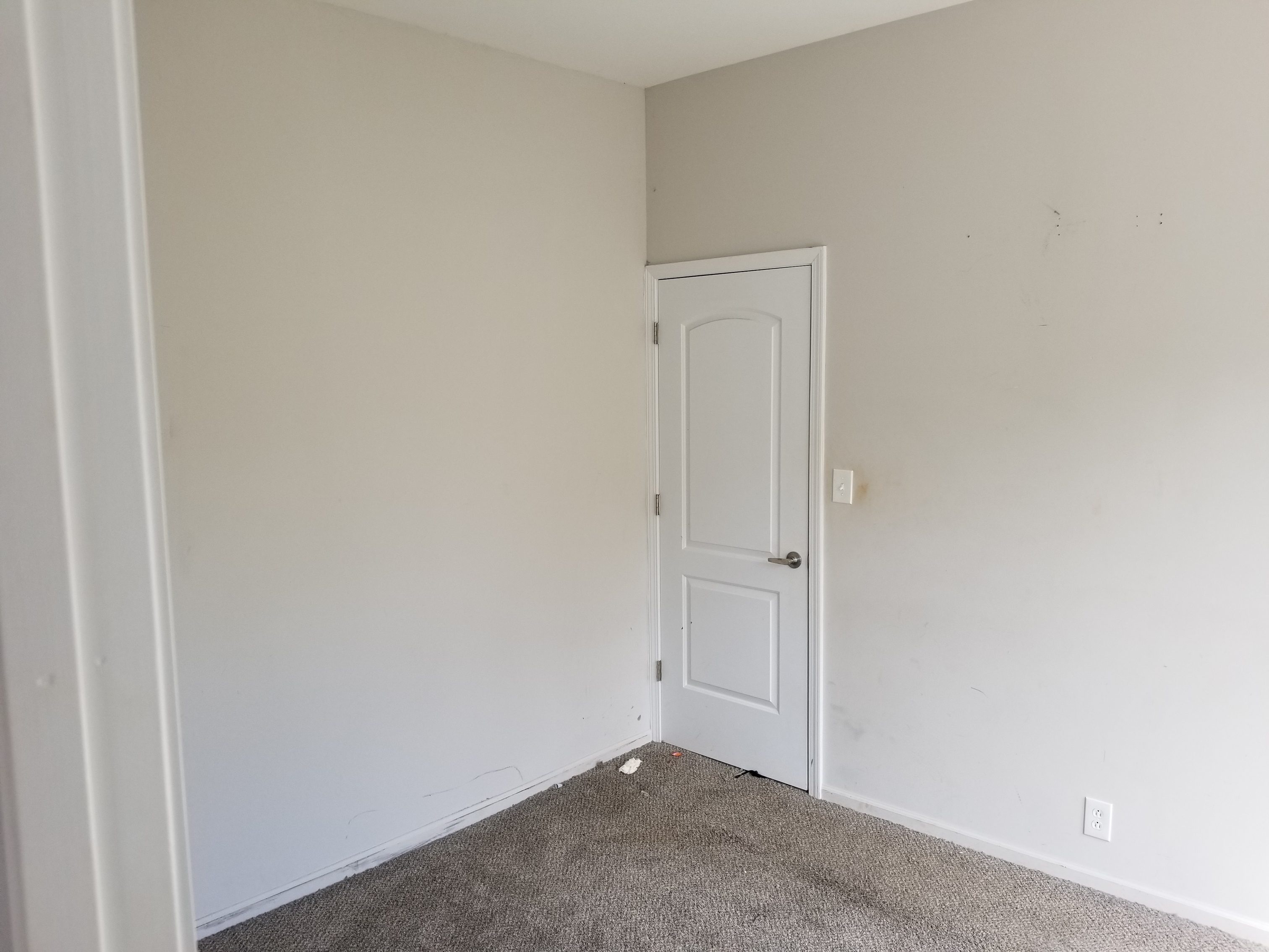 Image of  1250 W Montrose, #130