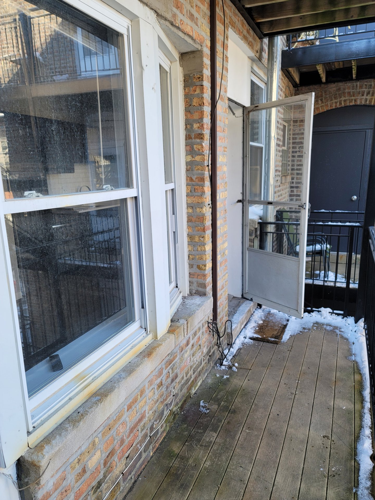 Image of  1248 W Montrose, #231